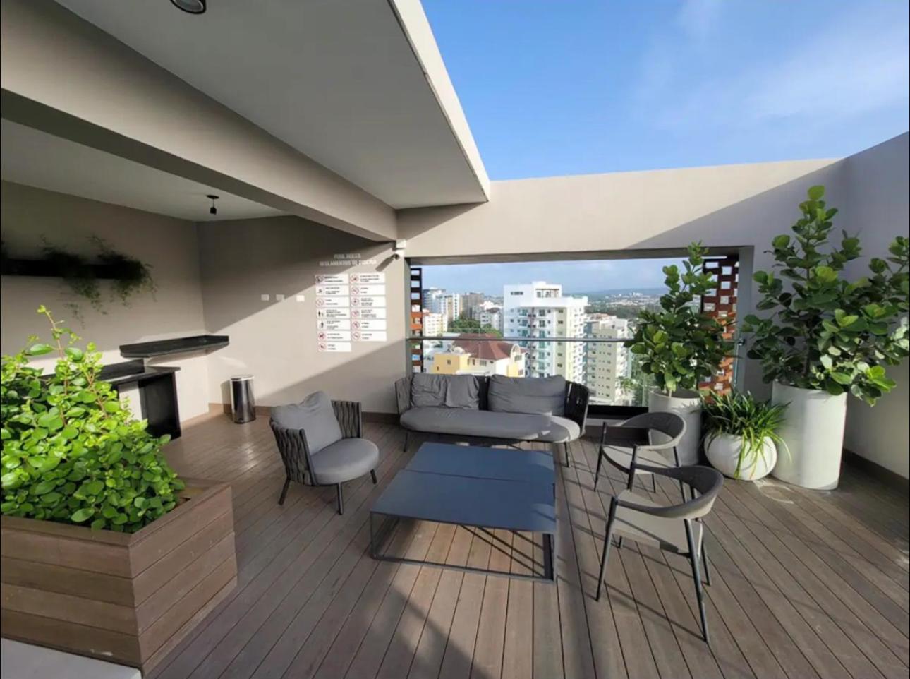 Modern Luxury Condo With Rooftop Pool & Gym Santiago De Los Caballeros Bagian luar foto